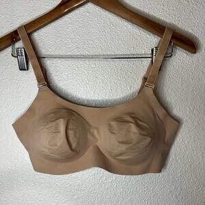 KNIX by knixwear Womens Bra 4 34C Nude Beige Seamless Wireless Everyday Comfort
